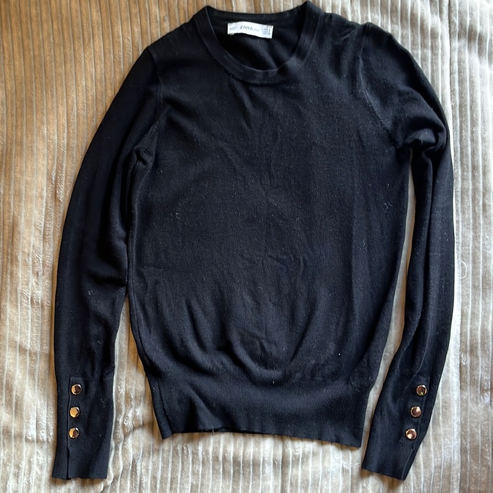 Zara small black sweater